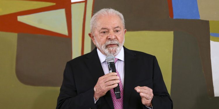 Apoio aos yanomami e Pacote da Democracia marcam 1º mês do governo Apoio aos yanomami e Pacote da Democracia marcam 1º mês do governo