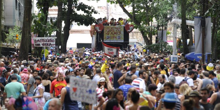 Final de semana terá 40 blocos de rua no Rio de Janeiro Final de semana terá 40 blocos de rua no Rio de Janeiro