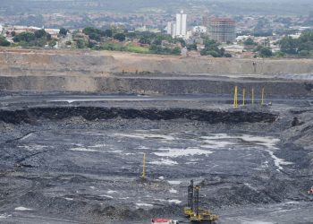 Mineradoras registram queda em 2022 e pedem rigor com garimpo ilegal Mineradoras registram queda em 2022 e pedem rigor com garimpo ilegal