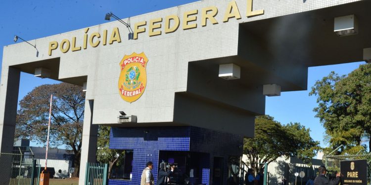 PF cumpre 4 mandados de prisão em operação sobre atos golpistas