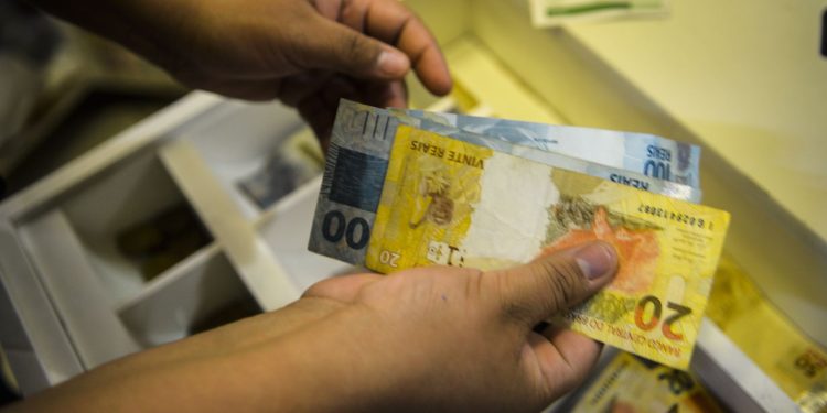 Programa oferece até R$ 21 mil de crédito para empreendedores negros