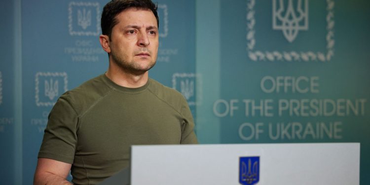 Ucrânia saúda cúpula com UE em Kiev, que envia “sinal forte” à Rússia Ucrânia saúda cúpula com UE em Kiev, que envia “sinal forte” à Rússia